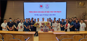 Lễ tặng sách cho các bác sĩ Tim mạch